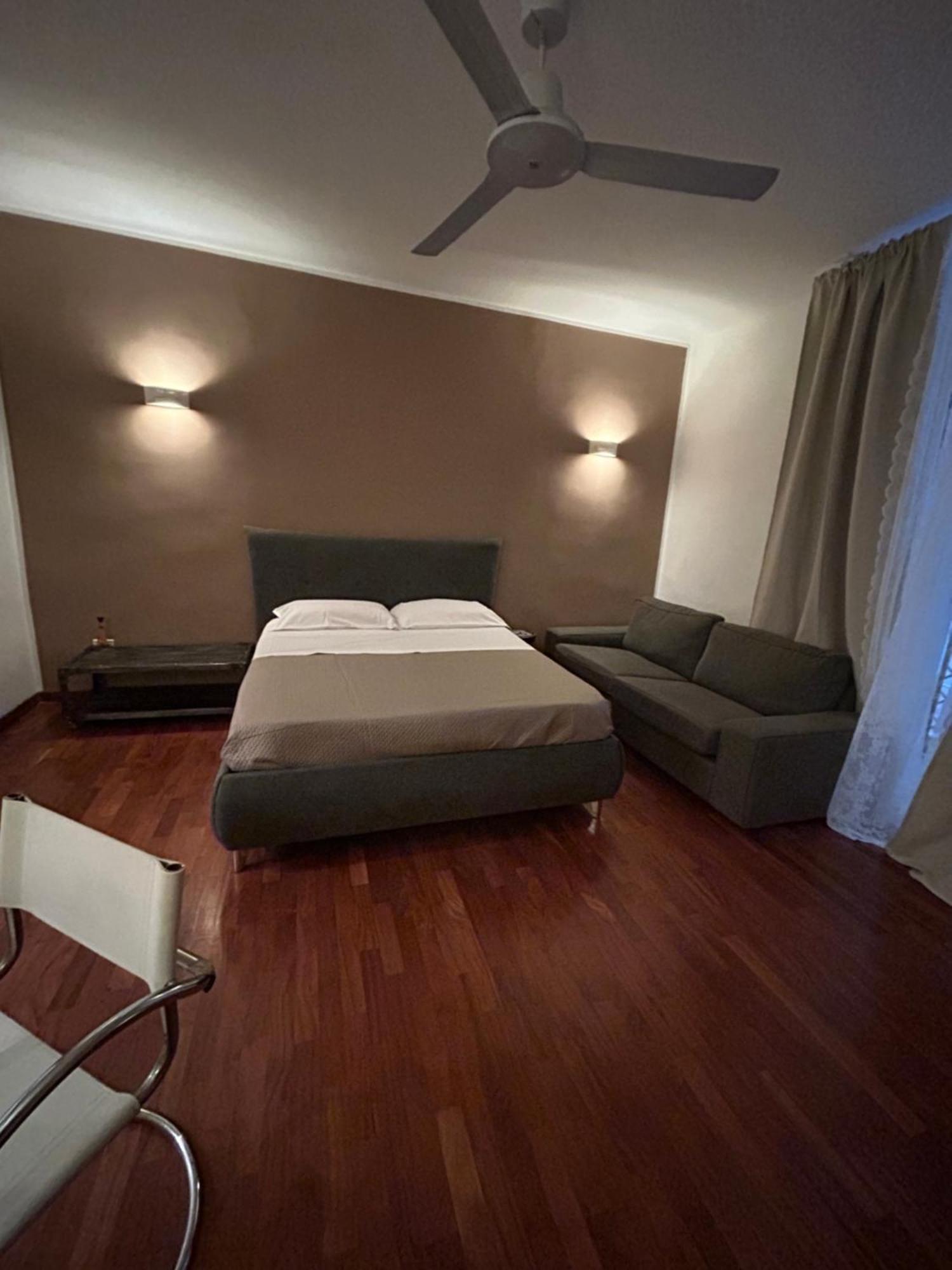 Anni Apartment Chiaia نابولي المظهر الخارجي الصورة