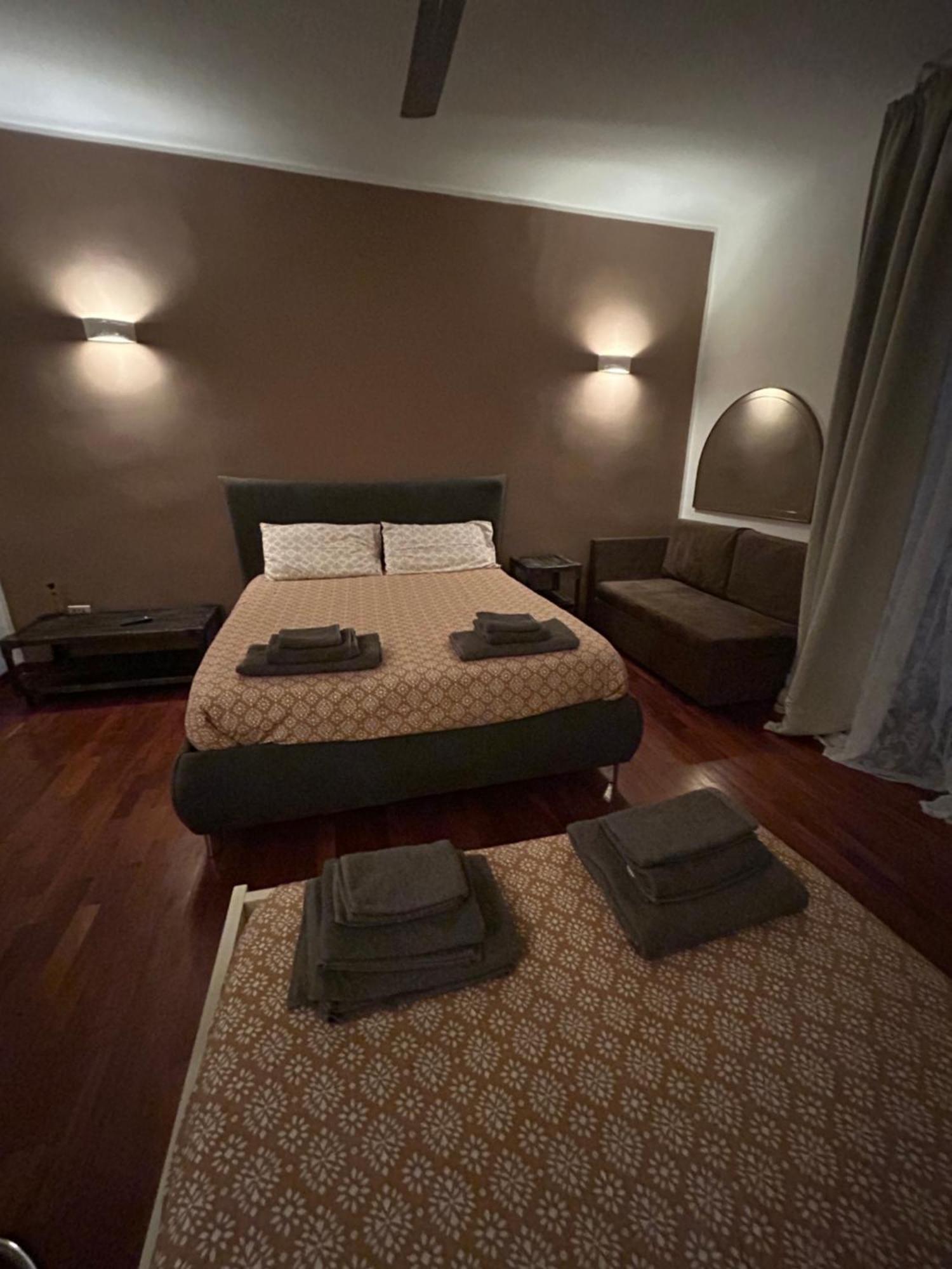 Anni Apartment Chiaia نابولي المظهر الخارجي الصورة